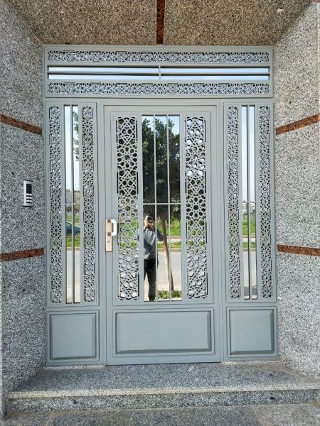 ابواب حديد موردن حي النسيم