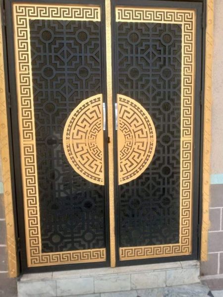 حداد ابواب حي العقيق